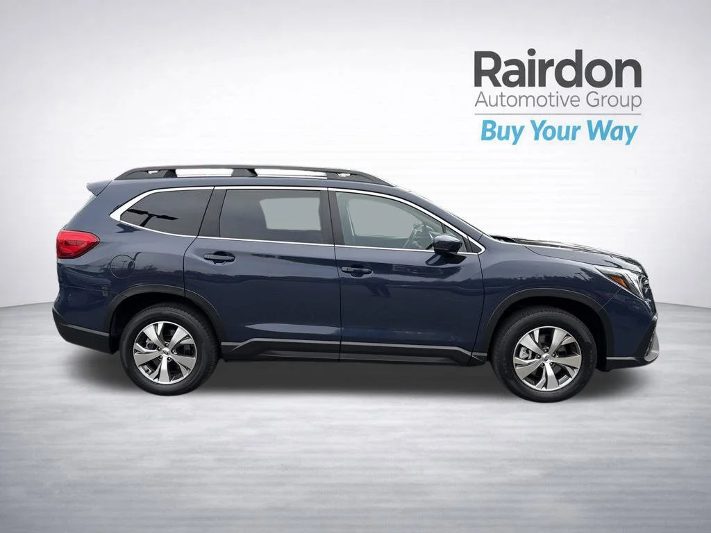 Used 2025  Subaru Premium image 26