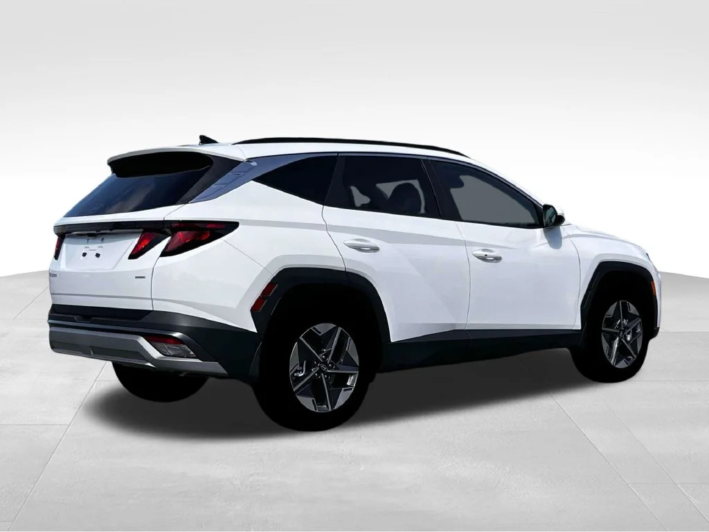 Used 2026 White Hyundai SEL image 10