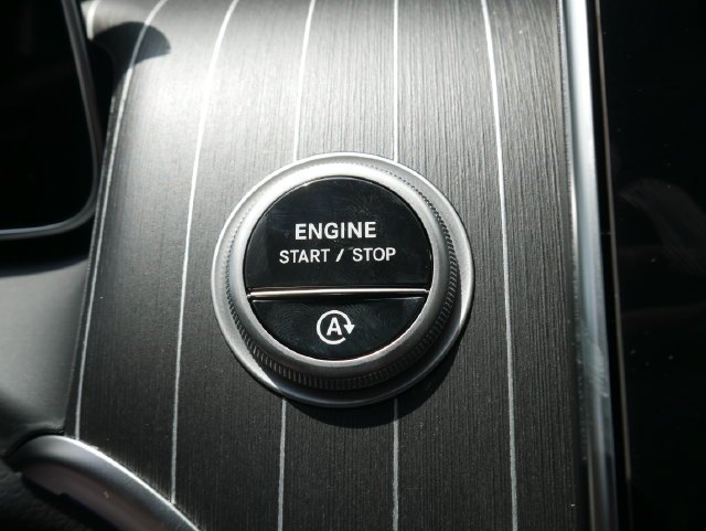 New 2026 Black Mercedes-Benz GLC 300 image 36