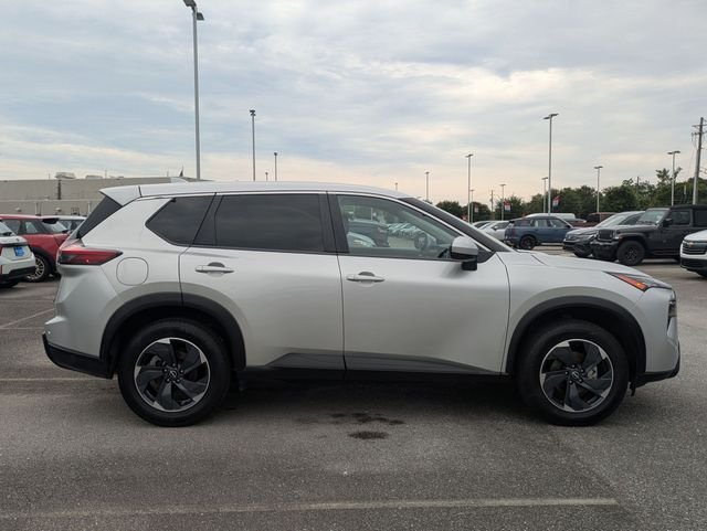Used 2024 Silver Nissan SV image 6