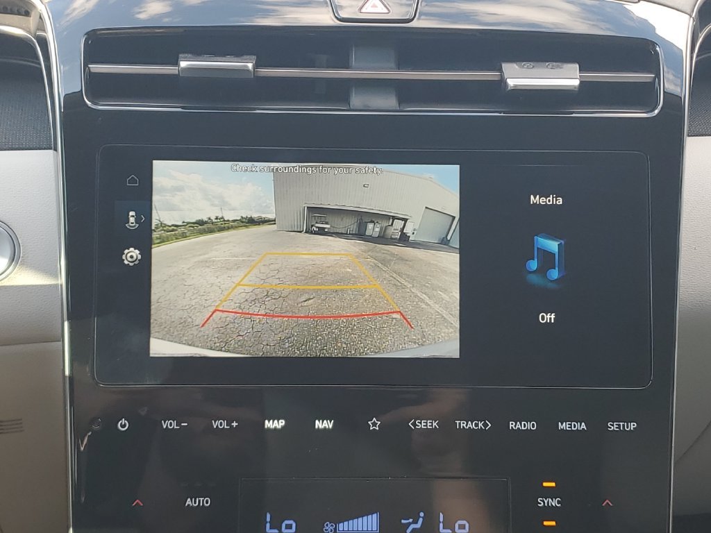 Used 2024 Silver Hyundai SEL image 18