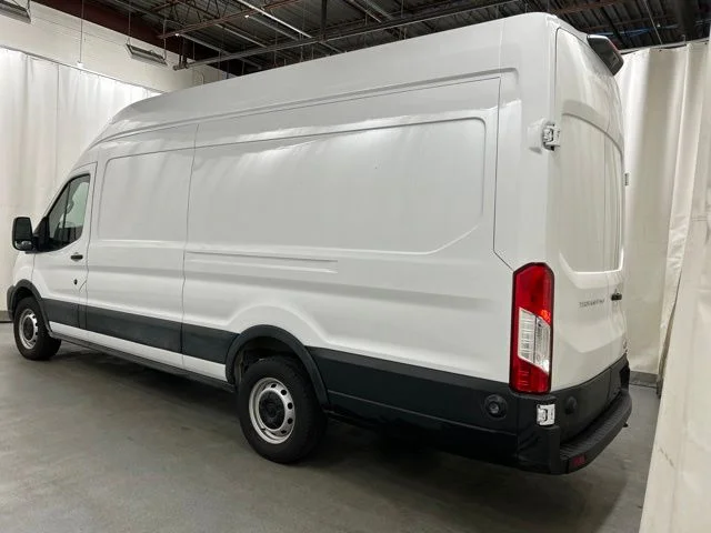 Used 2024 White Ford Base image 3