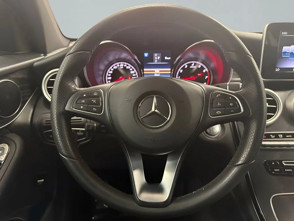 Used 2018 Black Mercedes-Benz GLC 300 image 17