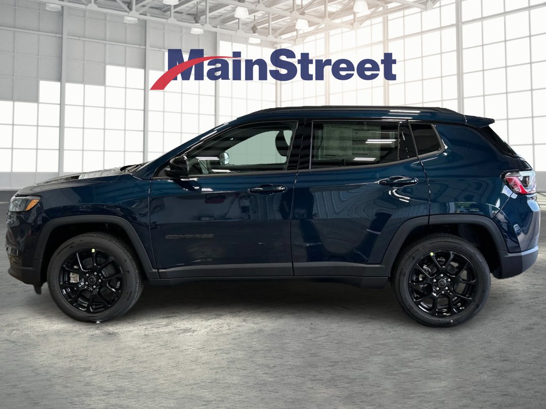 New 2026 Fathom Blue Pearl Coat Jeep Latitude image 2