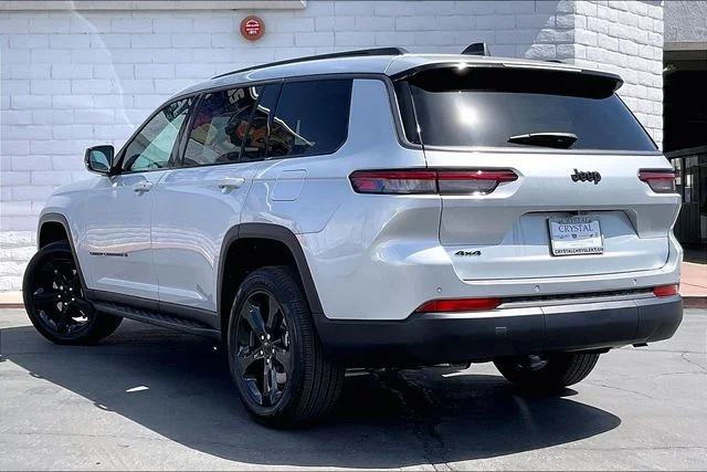 New 2026 Silver Jeep Limited image 2