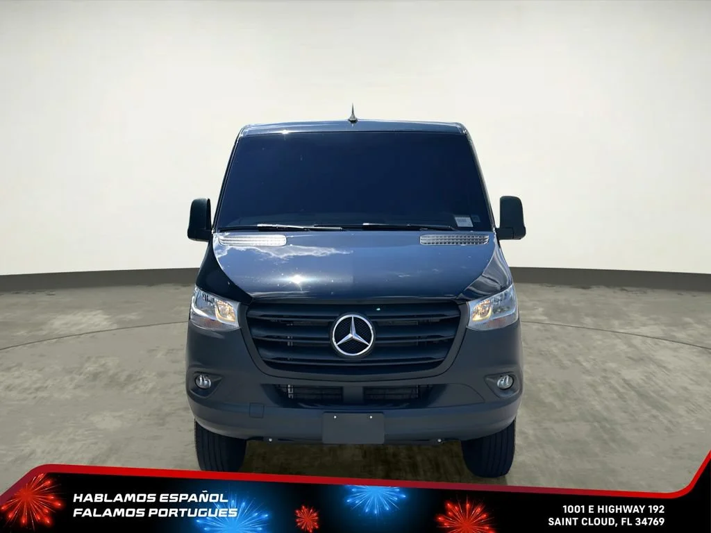 Used 2024 Black Mercedes-Benz Standard Roof 4-Cyl Diesel HO image 9