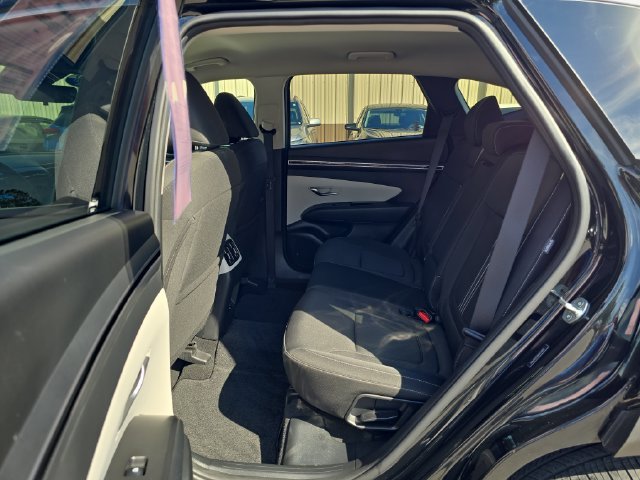 Used 2024 Black Hyundai SEL image 14