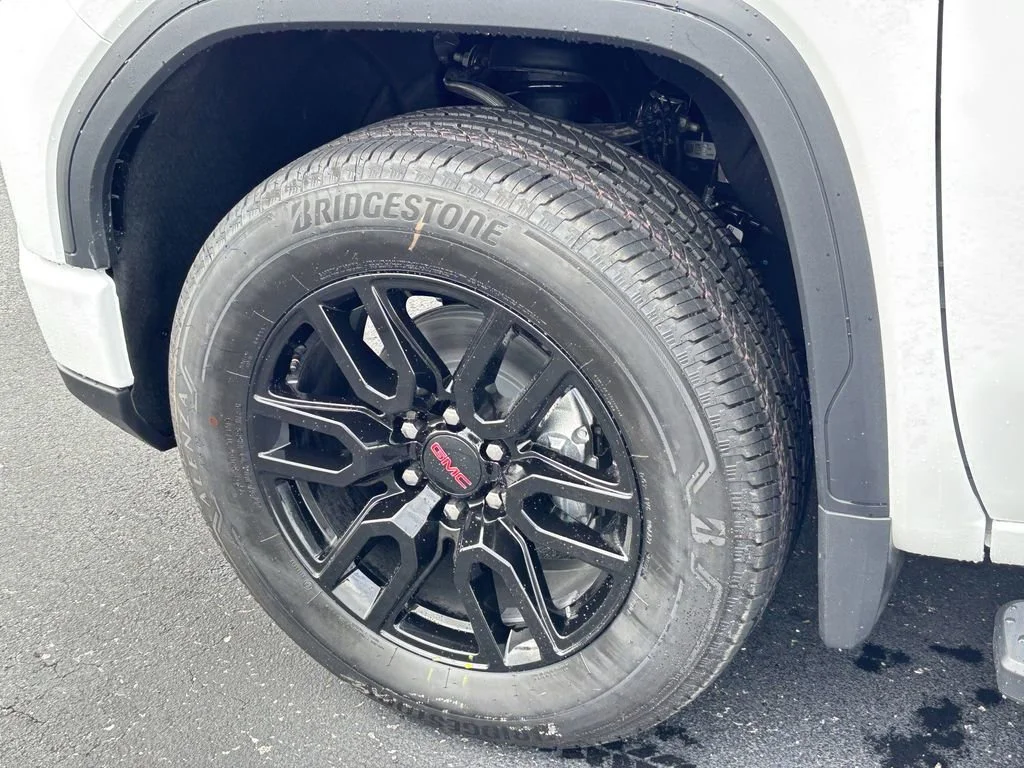 New 2026 Summit White GMC Elevation image 9