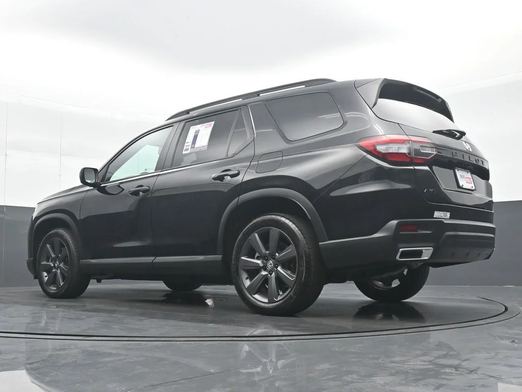 Used 2025 Black Honda Sport image 29