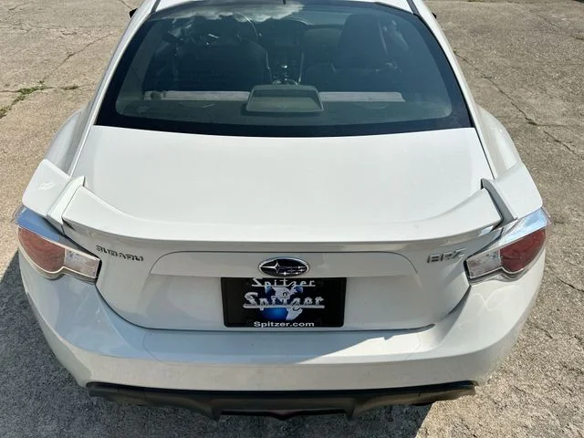 Used 2016 White Subaru Limited image 44