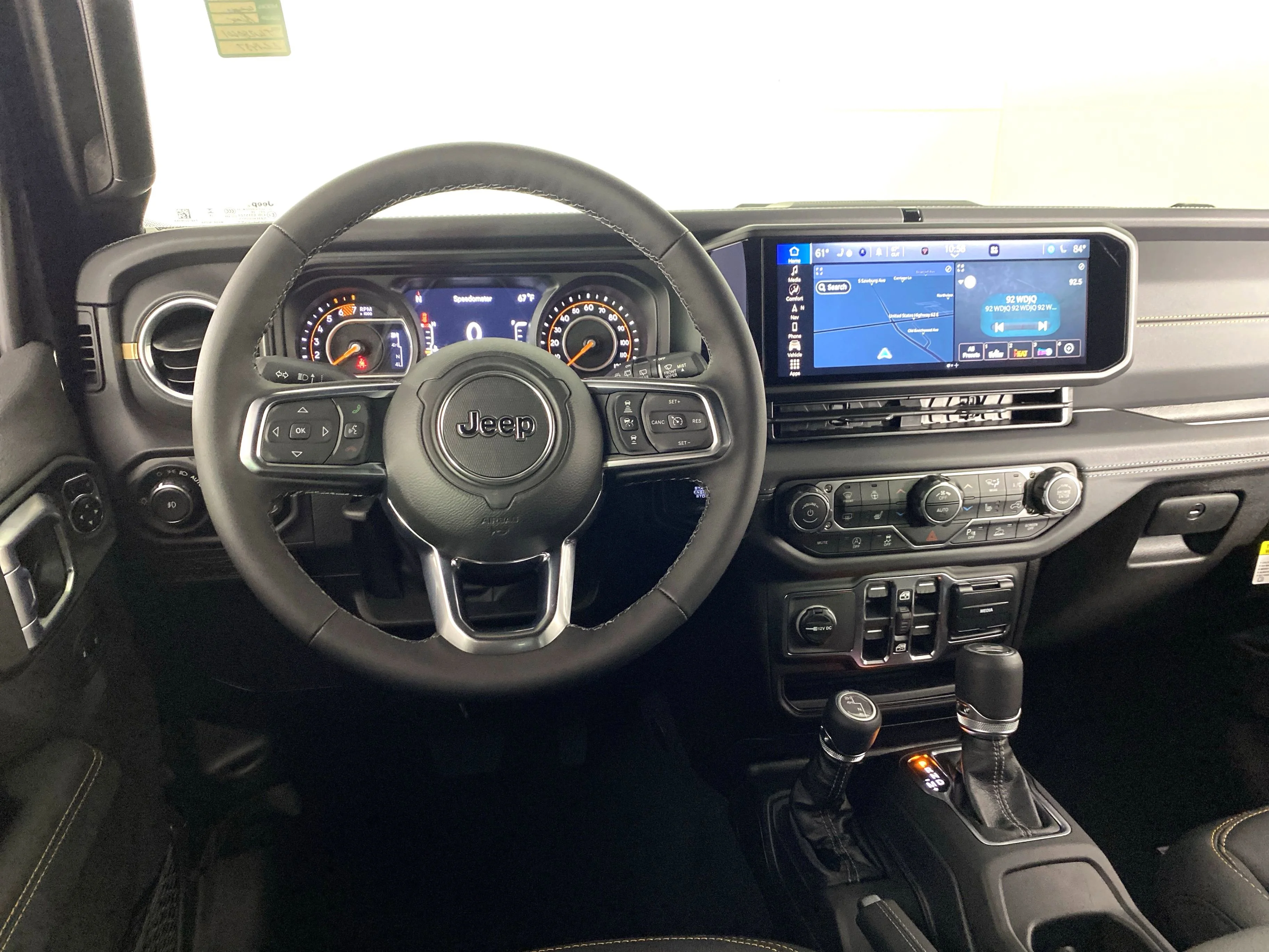 New 2026 Black Clear-Coat Exterior Paint Jeep Sahara image 18