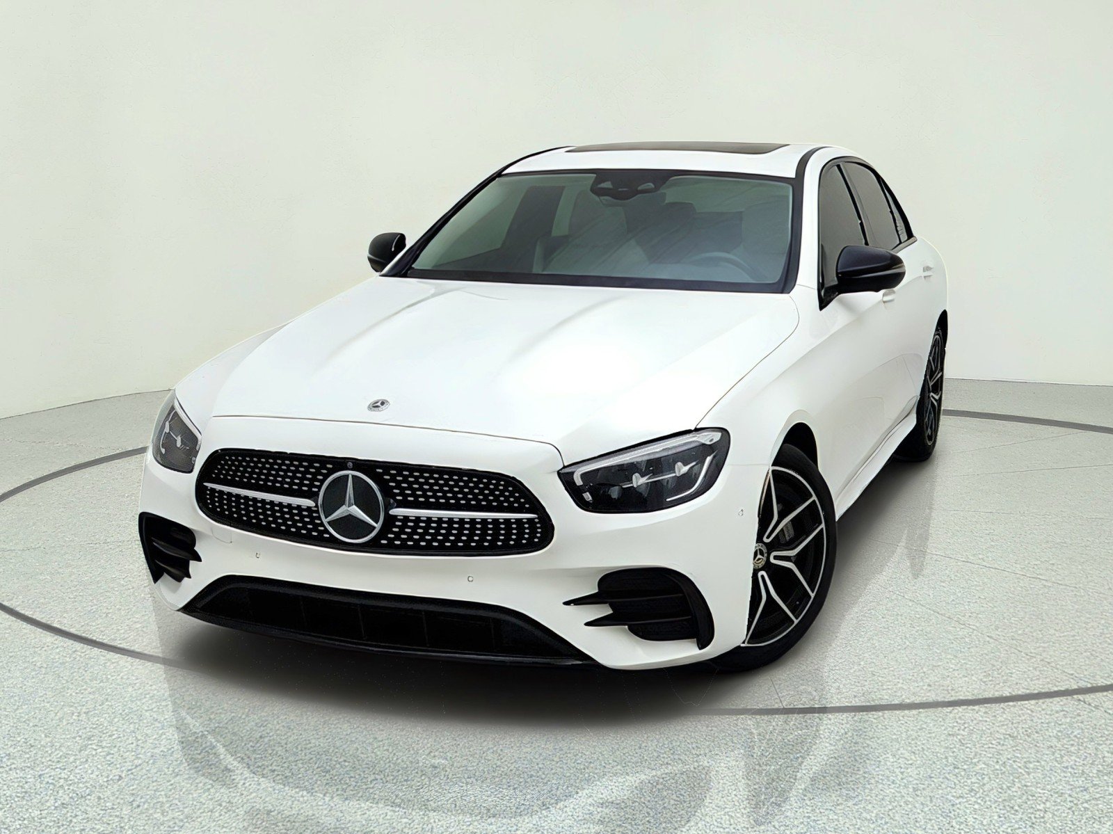 Certified Used 2022 Polar White Mercedes-Benz E 350 image 2