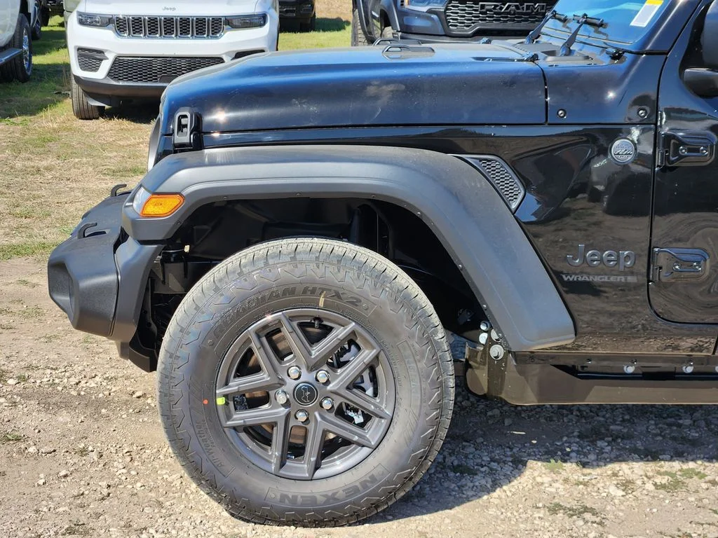 New 2026 Black Clear-Coat Exterior Paint Jeep Sport image 6