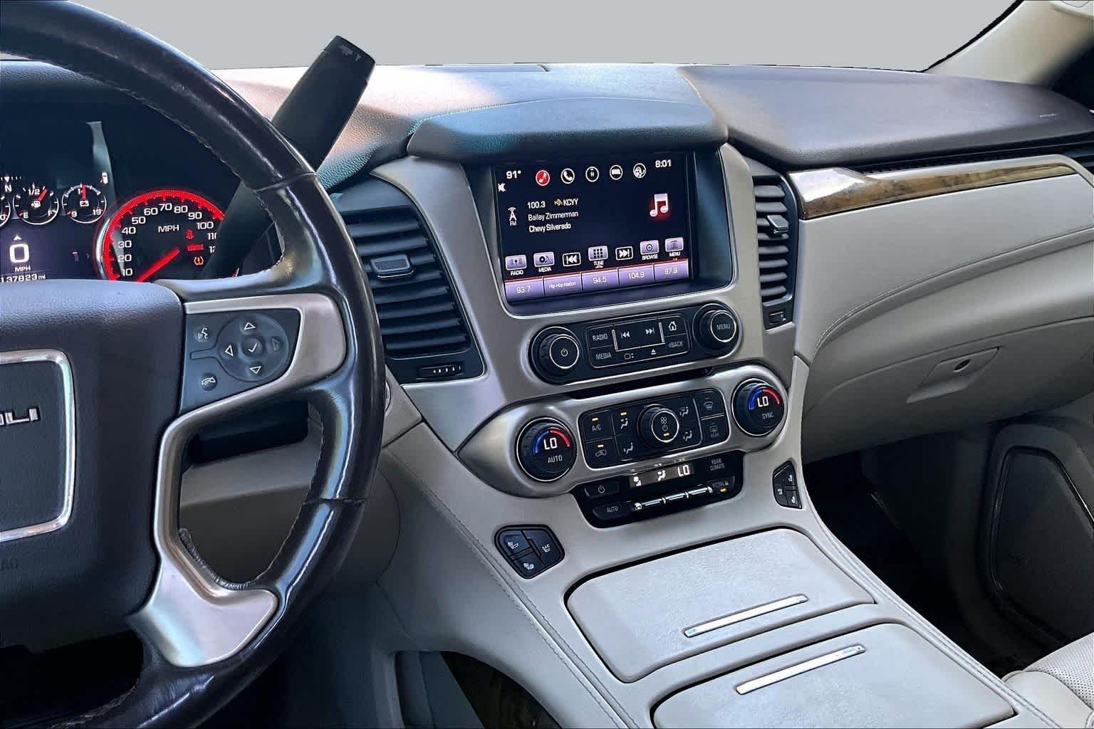 Used 2016 White Frost Tricoat GMC Denali image 7