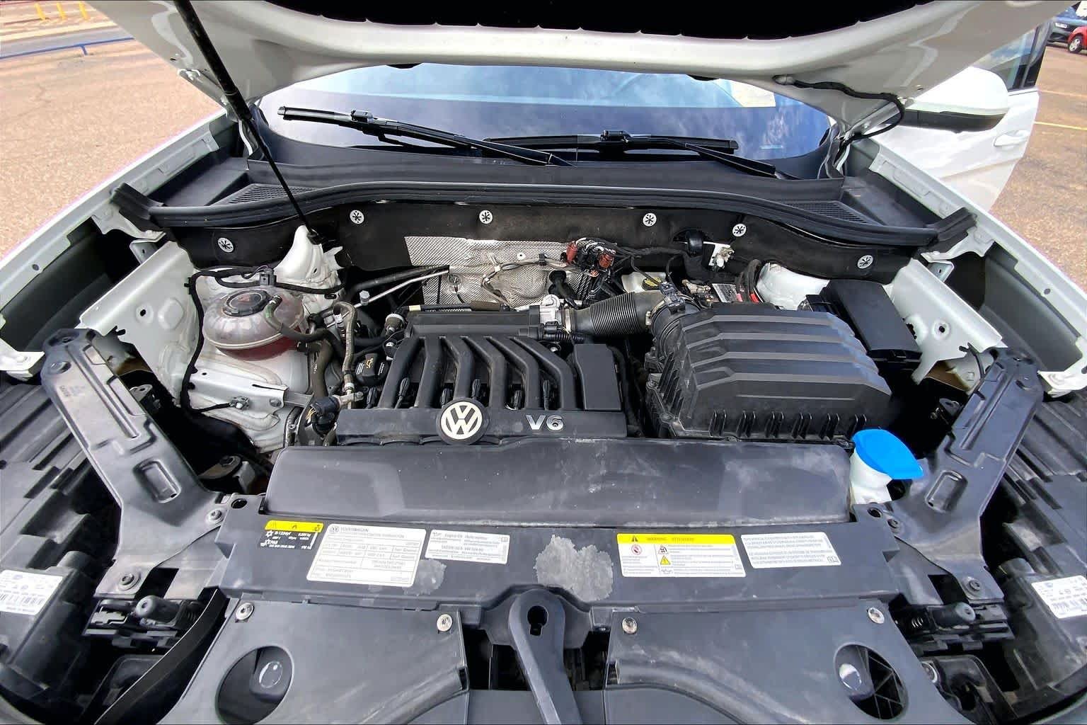 Used 2021 Pure White Volkswagen 3.6L V6 SEL Premium R-Line image 48
