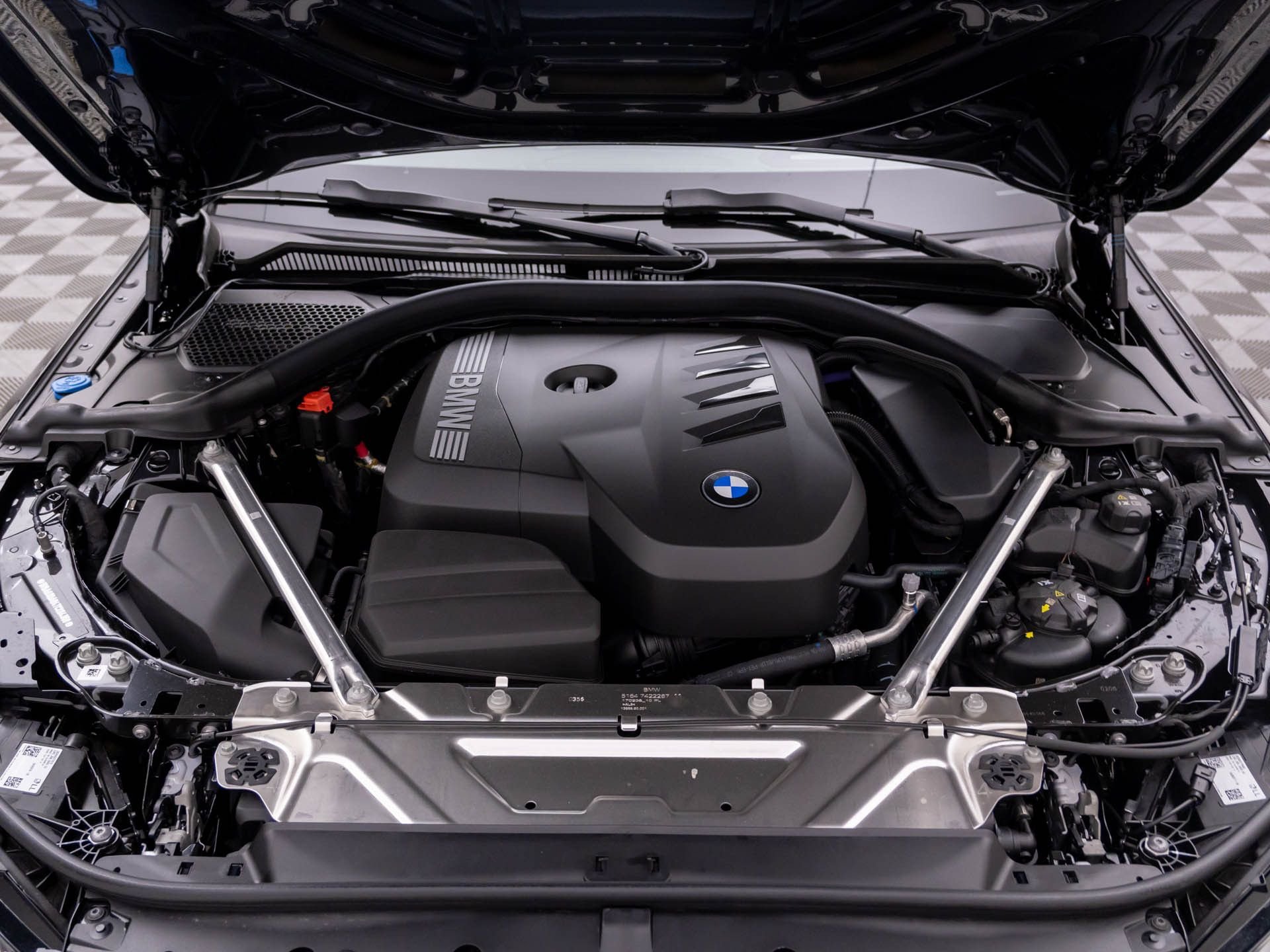 New 2026 Black Sapphire Metallic BMW 430i xDrive image 32