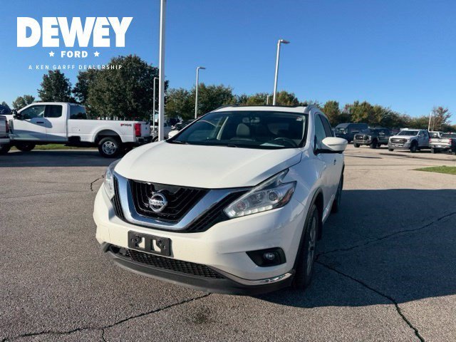 Used 2015 Pearl White Nissan SL image 4