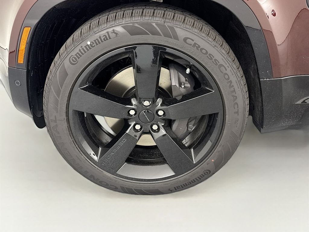 New 2026 Sedona Red Land Rover X-Dynamic SE image 33