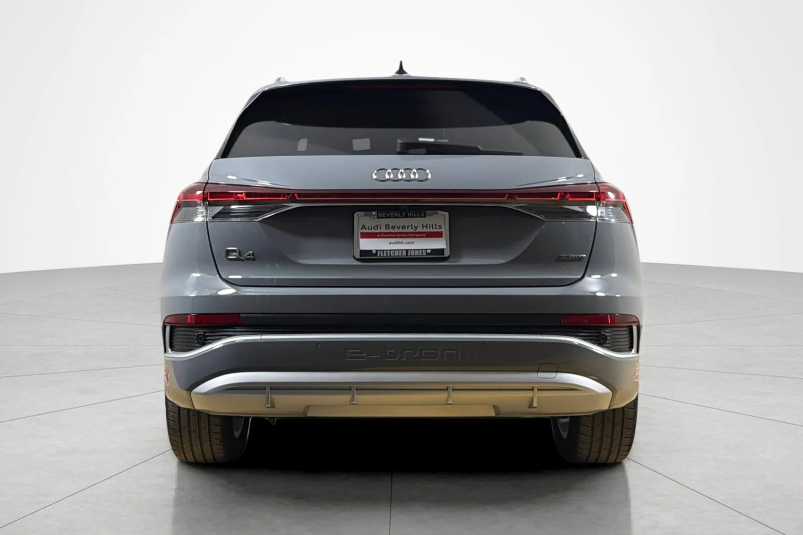 Used 2023 Pebble Gray Audi Premium Plus 50 quattro image 4