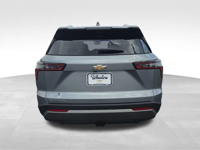 Used 2025 Sterling Gray Metallic Chevrolet LT image 4