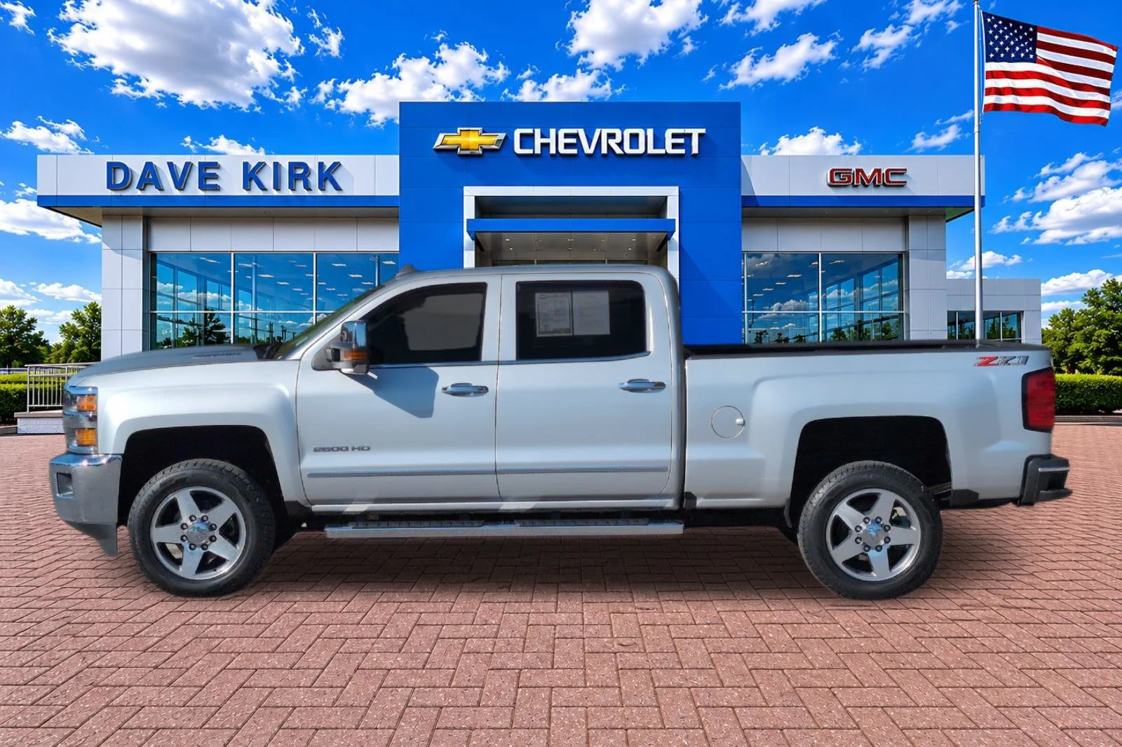 Used 2019 SILVER ICE METALLIC Chevrolet LTZ image 6