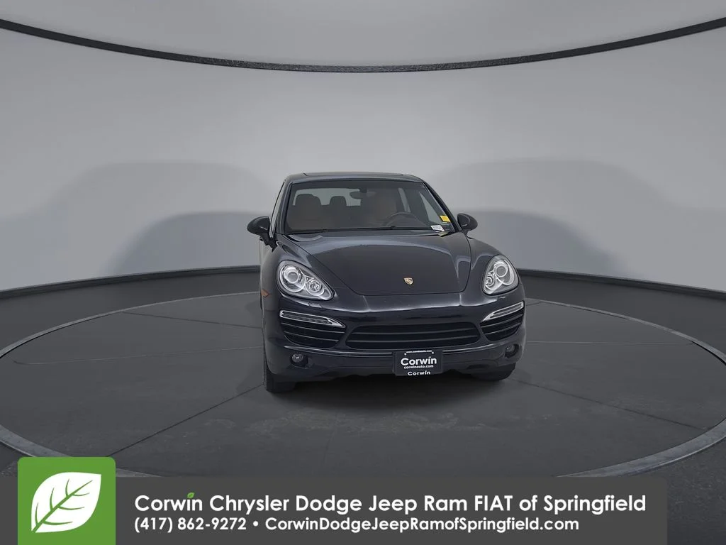 Used 2014 Black Porsche Diesel image 4