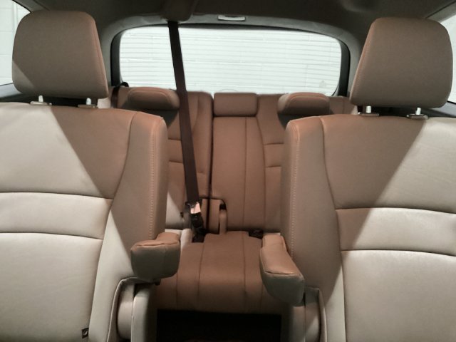 Used 2021  Honda Touring image 17