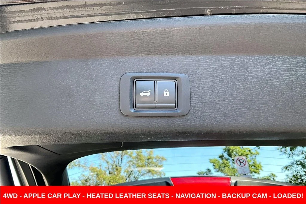 Used 2022  Mitsubishi SE image 28