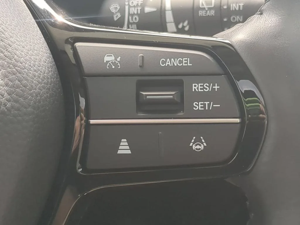 Used 2024 Black Honda EX-L image 23