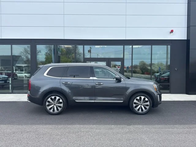 Used 2020 Gray Kia S image 2
