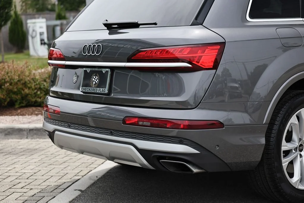 Used 2025 Samurai Gray Metallic Audi 45 Premium image 9