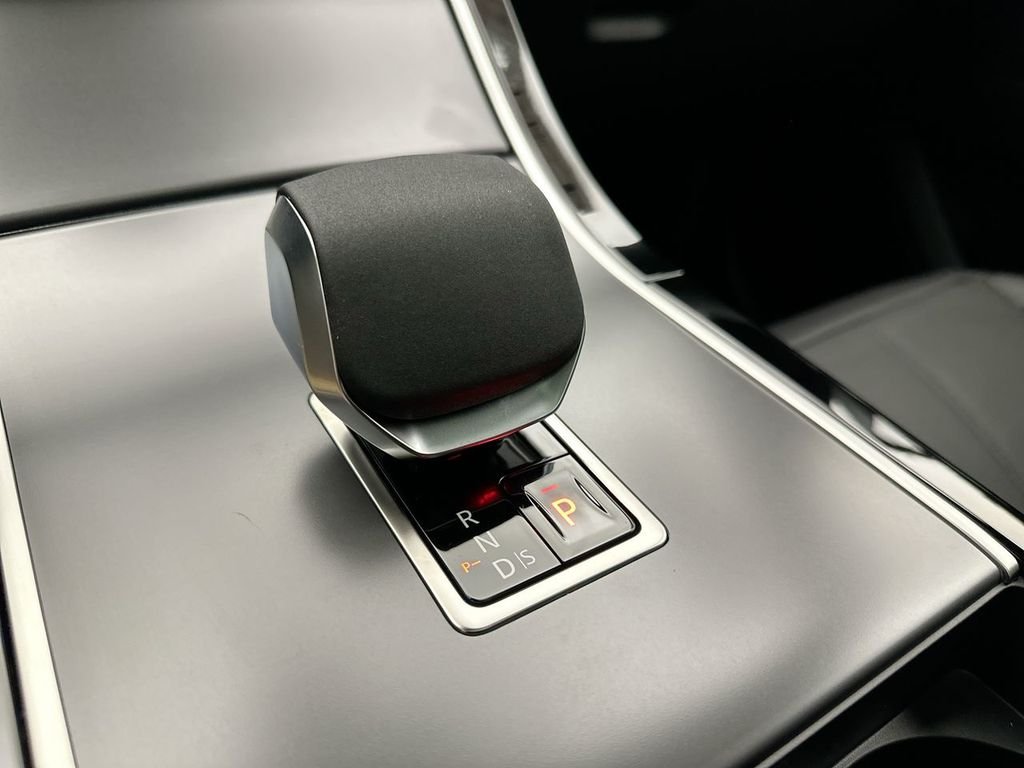 New 2026 Zadar Grey Prem Met Land Rover S image 12