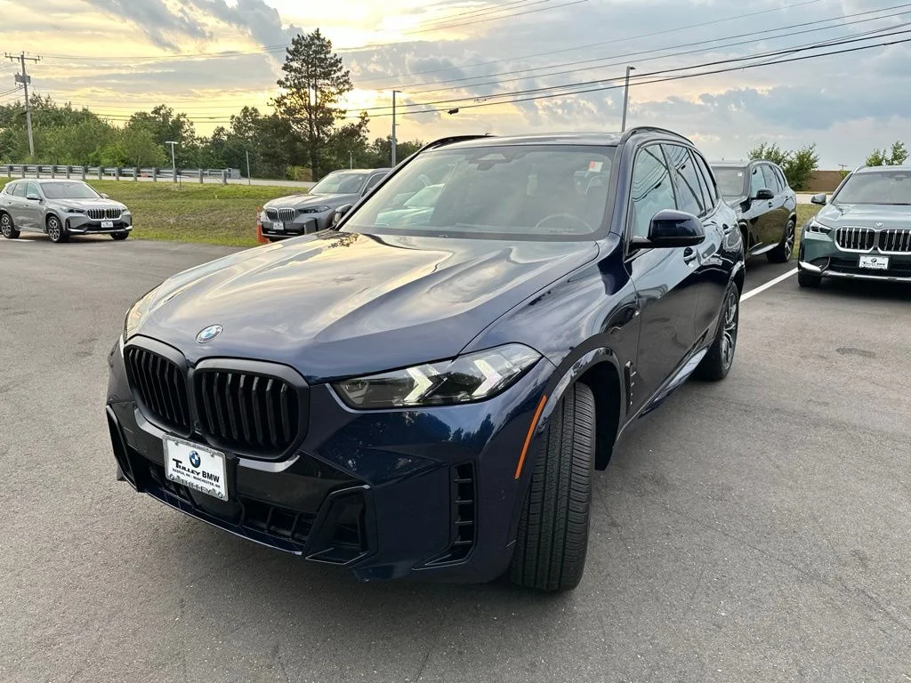 Certified Used 2026 Tanzanite Blue II Metallic BMW xDrive40i image 3