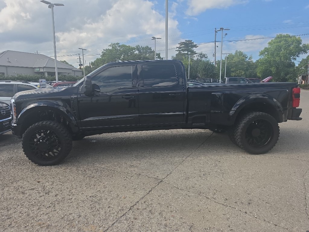 Used 2026 Agate Black Metallic Ford Platinum image 2