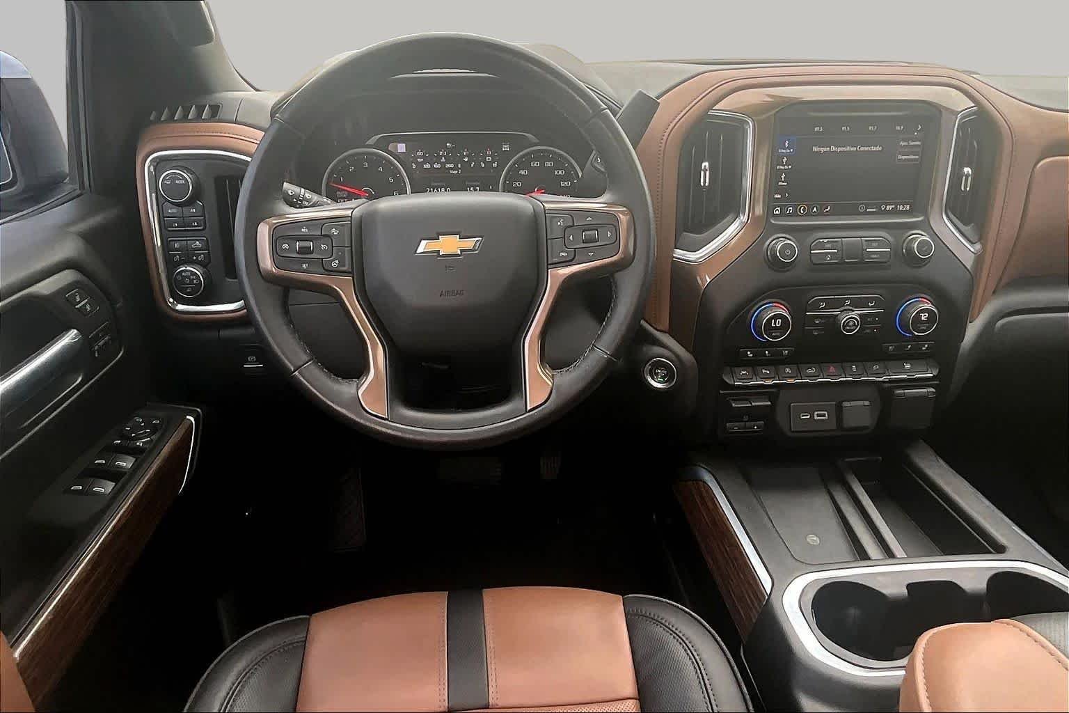 Used 2020 Iridescent Pearl Tricoat Chevrolet High Country image 5