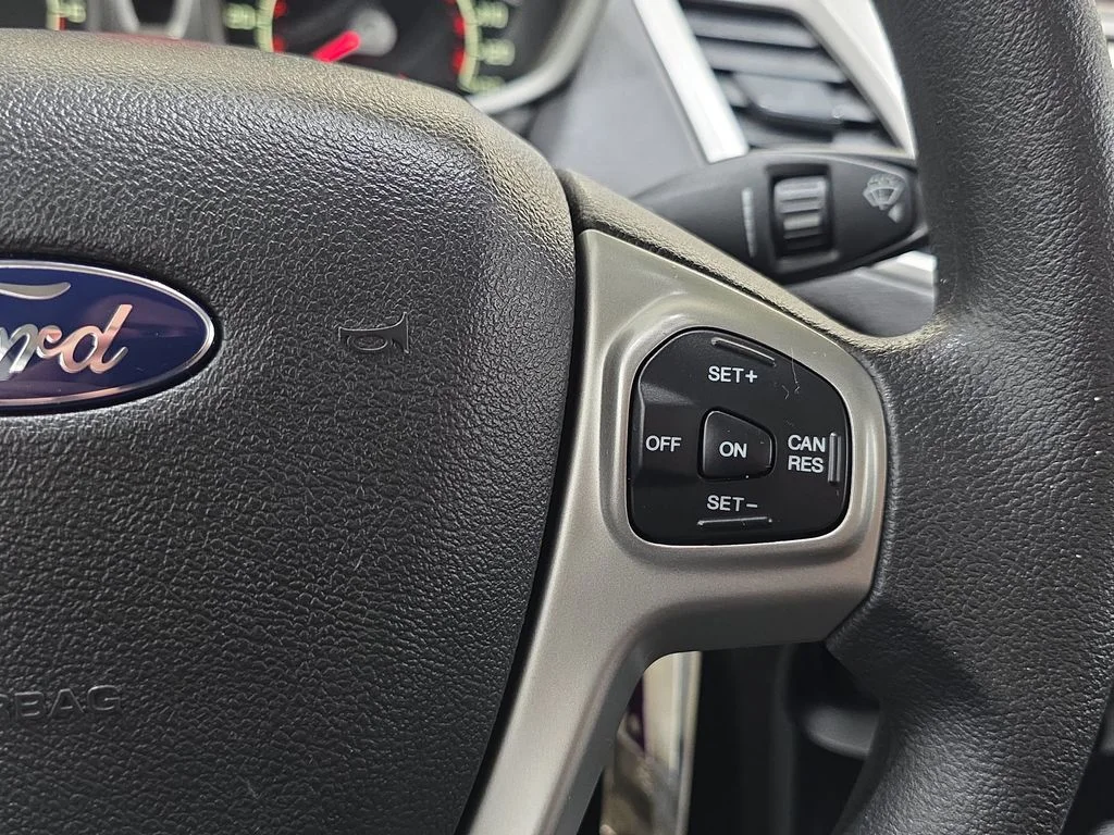 Used 2013 Oxford White Ford SE image 17