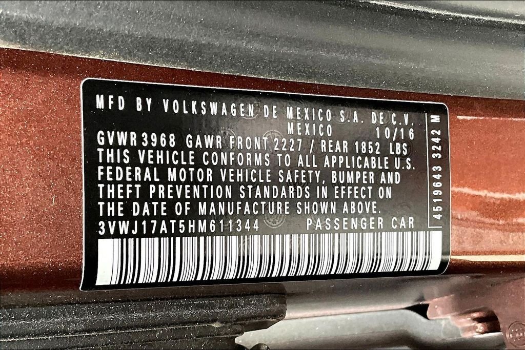 Used 2017  Volkswagen 1.8T SE image 18