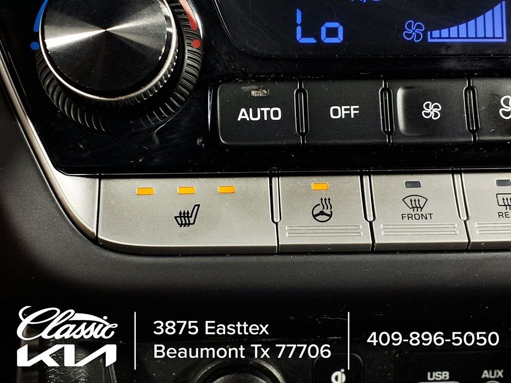 Used 2019 Black Hyundai Sport image 15