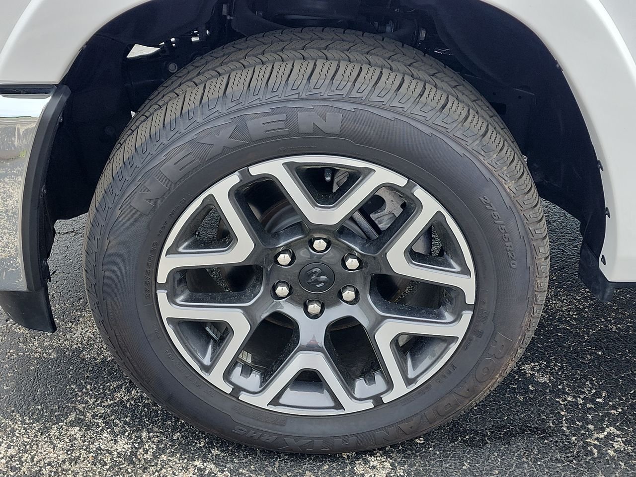 2026 RAM 1500 Laramie - Photo 10