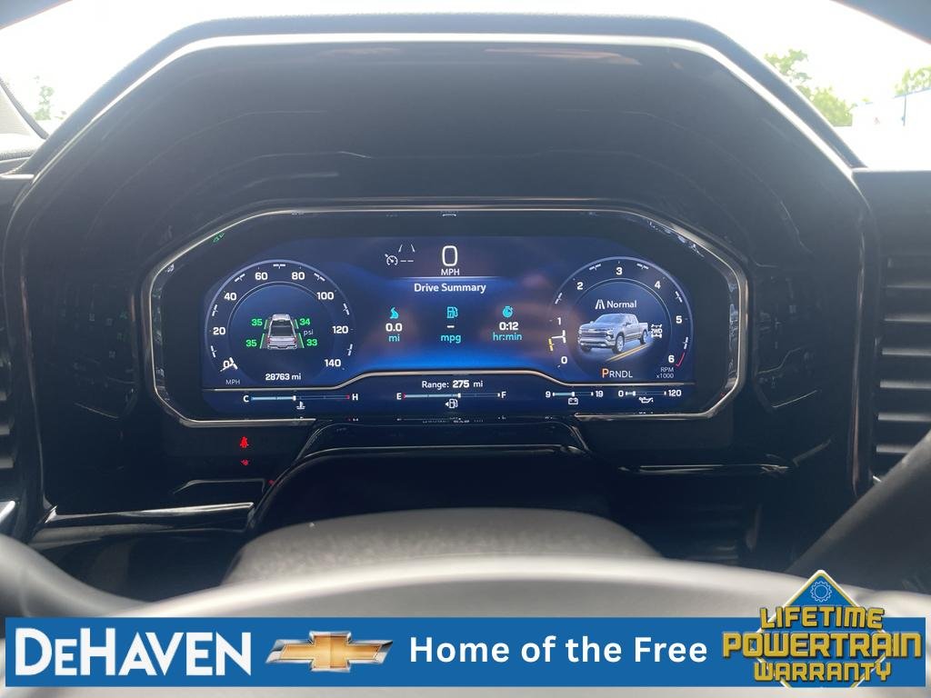 Used 2024 Summit White Chevrolet RST image 12