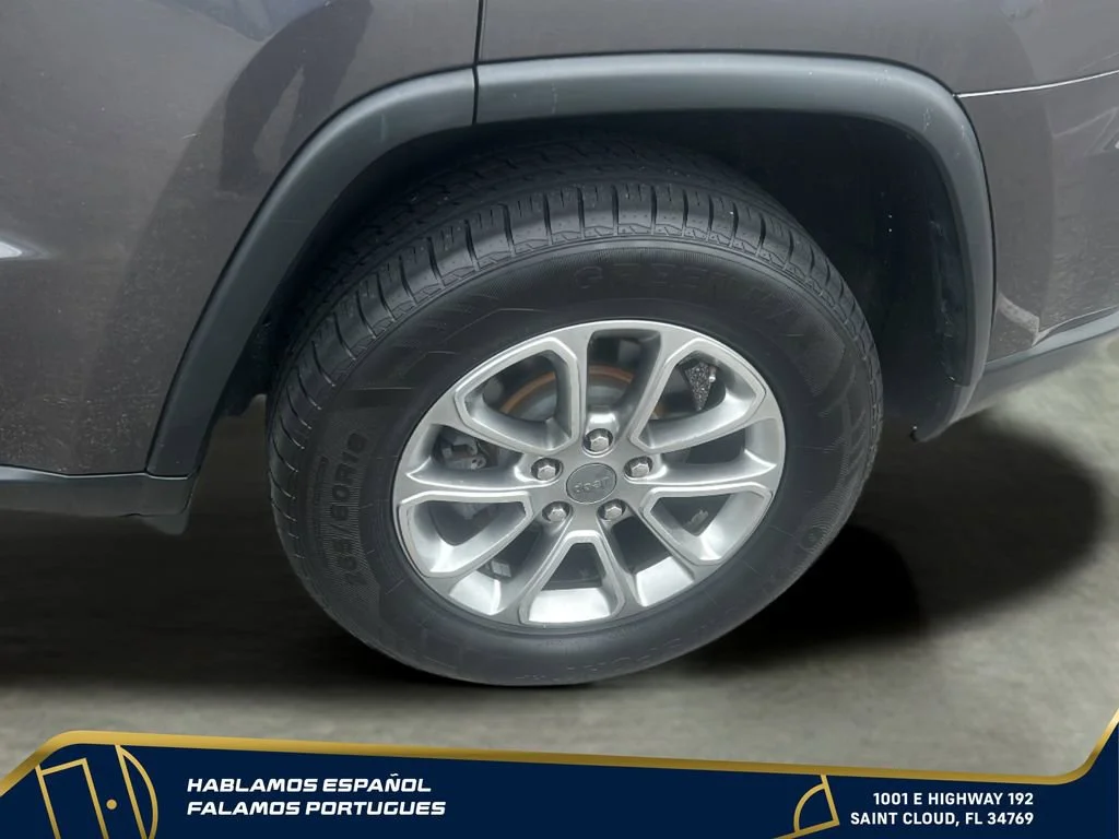 Used 2015  Jeep Limited image 30