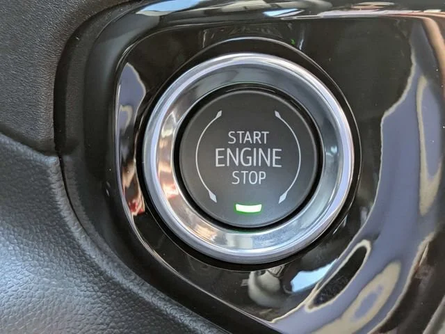 New 2026 Sterling Metallic GMC Elevation image 31