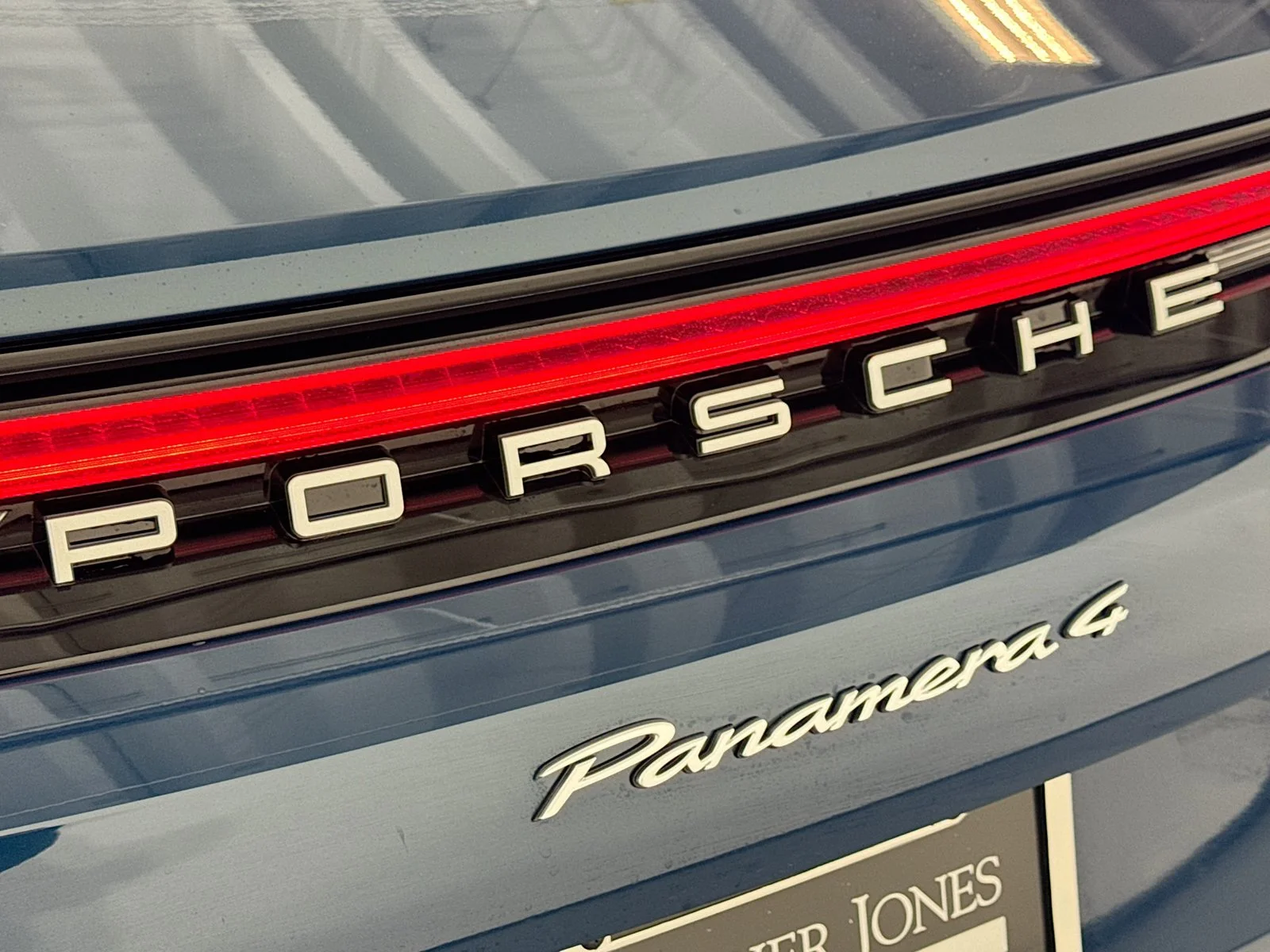 New 2026 Montego Blue Metallic Porsche 4 E-Hybrid image 25