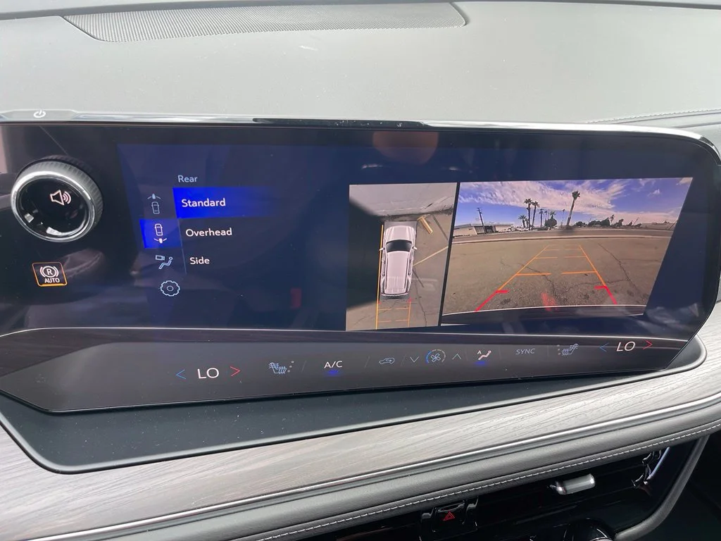 New 2026 Summit White Chevrolet LT image 18