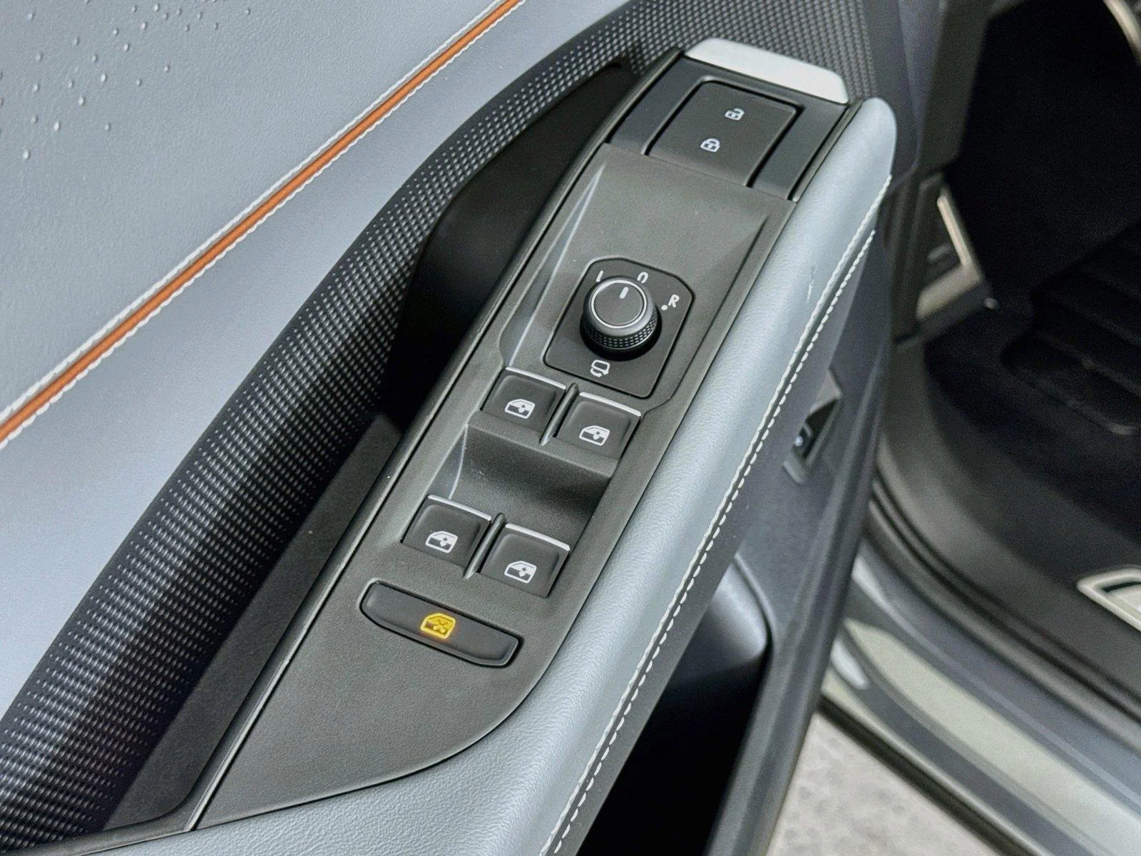 New 2027 Pure Gray Volkswagen SEL Premium R-Line image 18