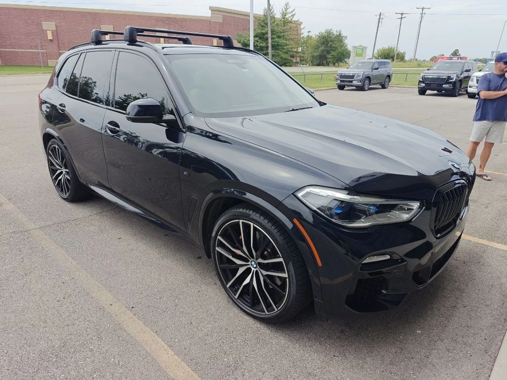 Used 2021 Black BMW xDrive40i image 8