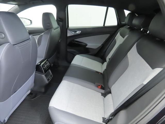 New 2026 Deep Black Pearl Volkswagen Pro image 19