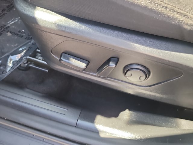 Used 2025 Green Hyundai SEL image 20