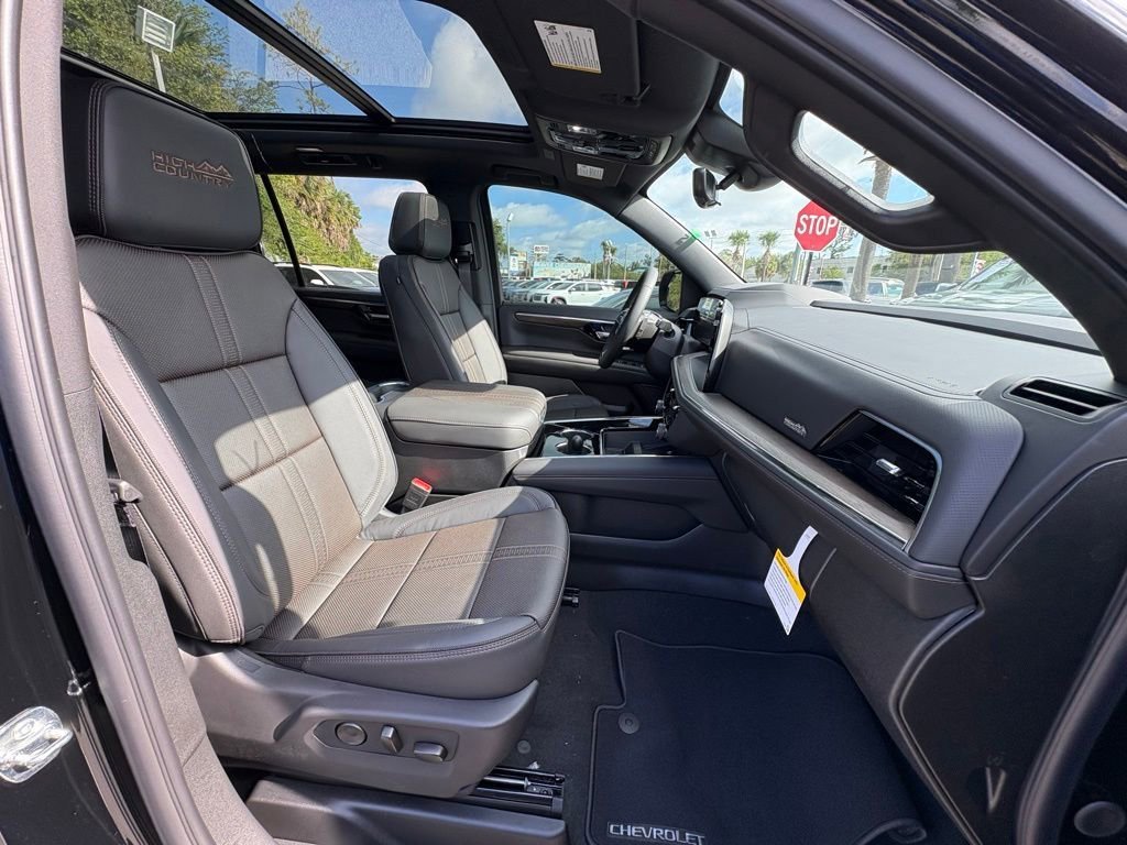 2026 Chevrolet Suburban High Country - Photo 23