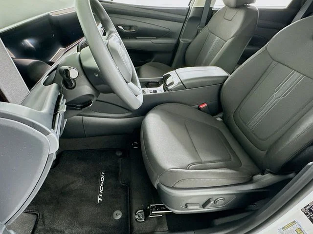New 2026 Hyundai TUCSON SEL